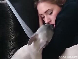 Amateur makes out with her dog in really intimate scenes